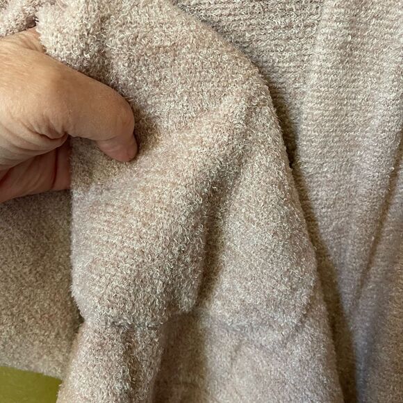 BAREFOOT DREAMS cozy chic lite size M hooded open front cardigan. - Picture 4 of 8